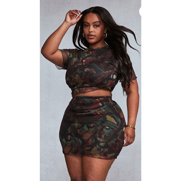 PRETTY LITTLE THING Plus Multi Printed Lettuce Hem Mesh Bodycon Skirt Size 26 - Picture 1 of 8